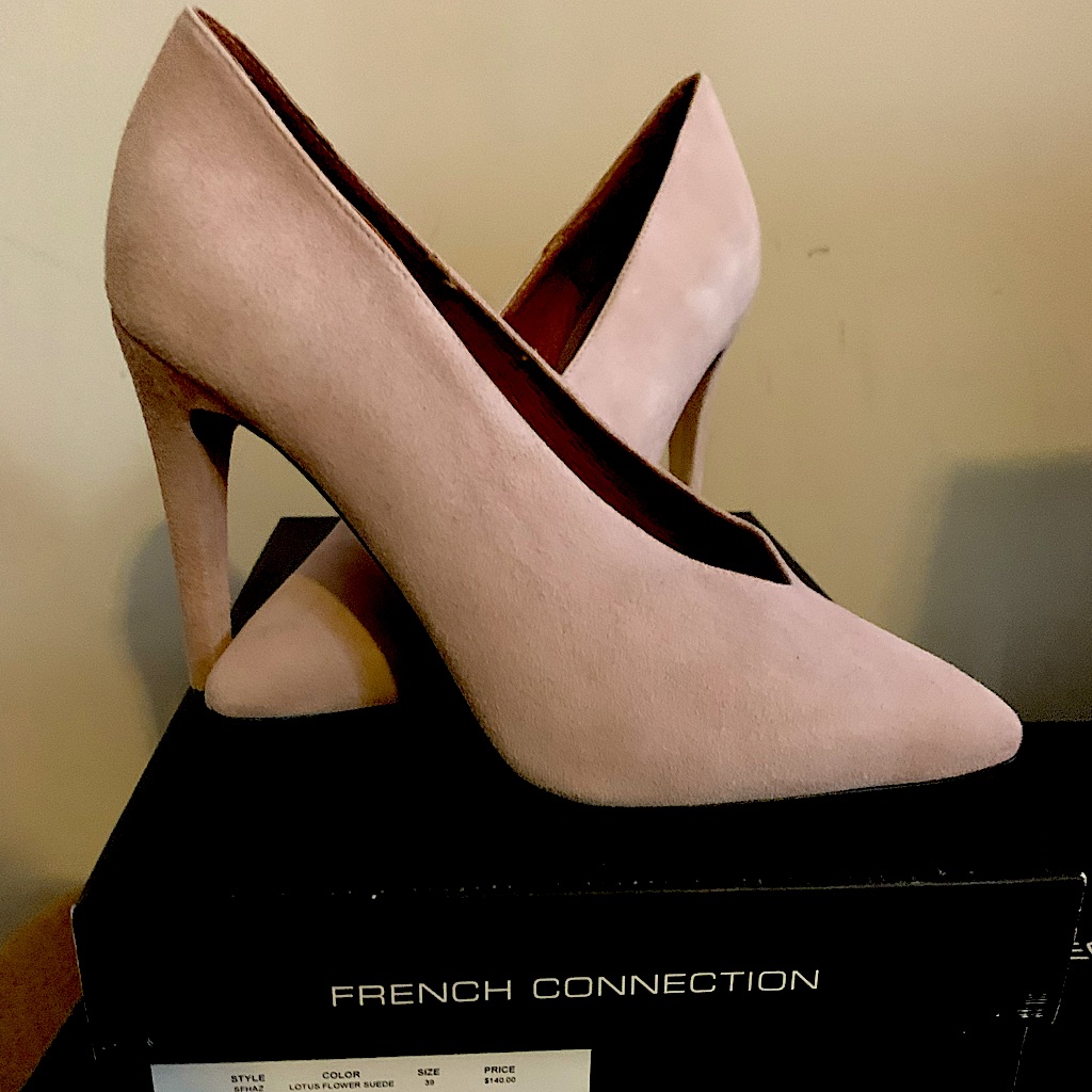French Connection  Brand New  Uk 39  Suade Pump